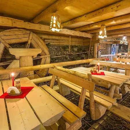 Domki Sywor Dağ evi