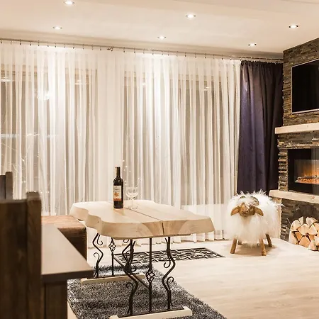 Dağ evi Domki Sywor